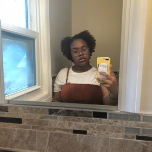 Meet your Posher, Anisa